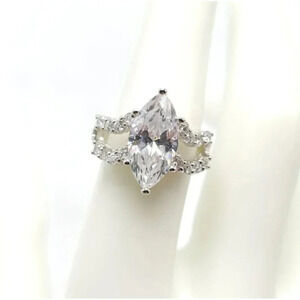 UNCAS 925 Sterling Silver Marquise Cut Split Shank Ring Vintage Size 7.25